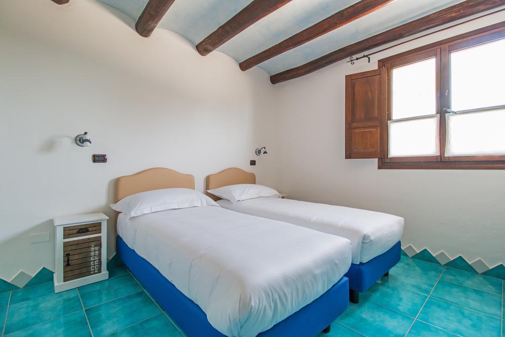 Villa Casa La Vela à Cala Liberotto Extérieur photo